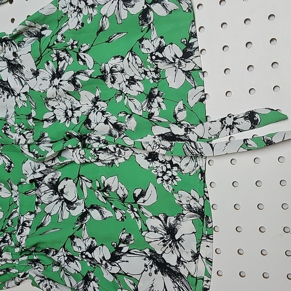 Forever 21 Ladies Blouse Sz M - Picture 8 of 15